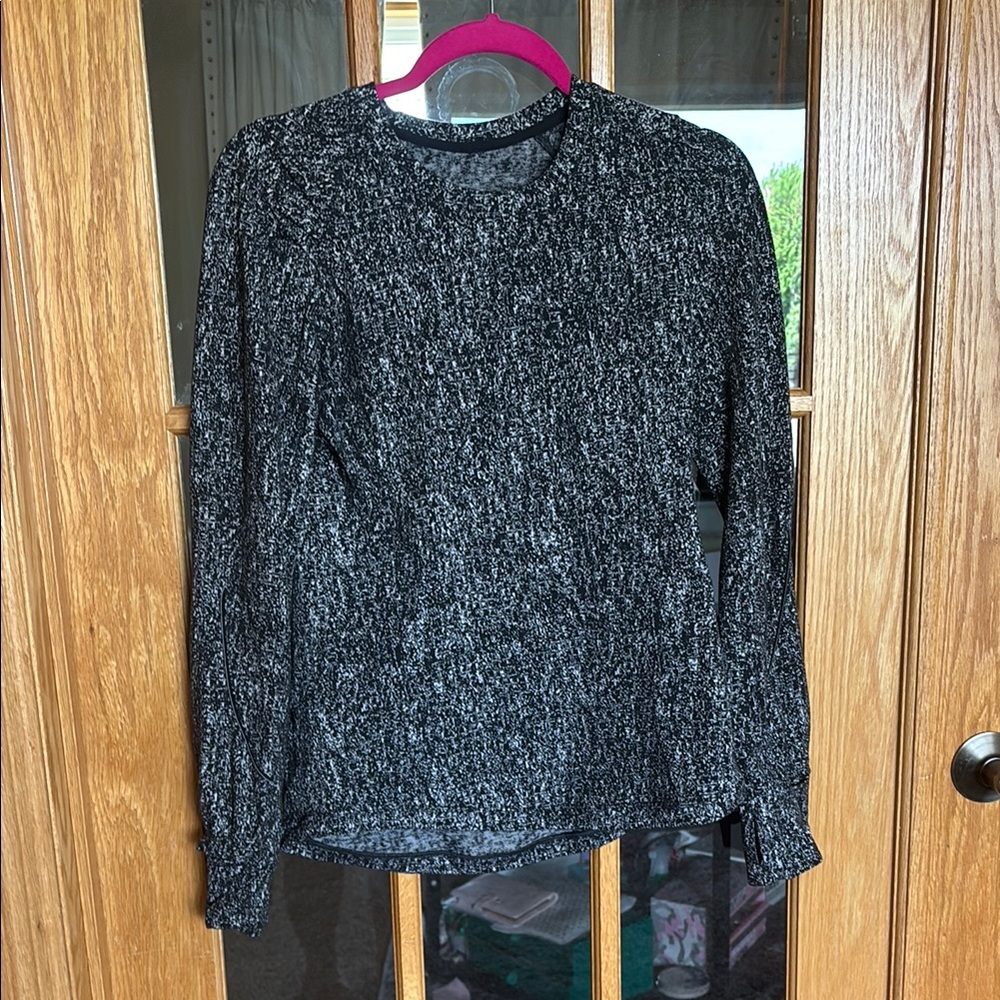 Lululemon Extra Mile Long Sleeve Heathered Black Size 6 GUC!